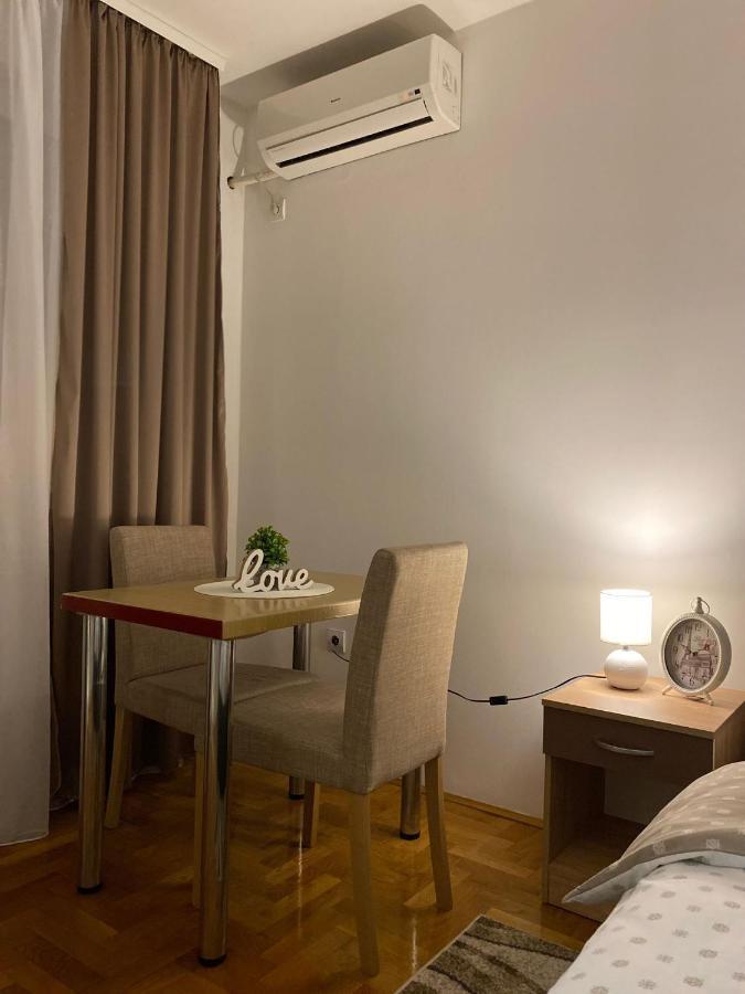Apartman Ns Dan Centar Novi Sad Exteriér fotografie