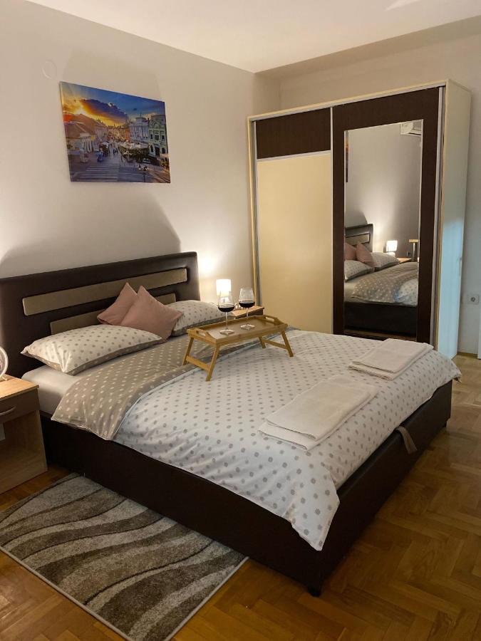 Apartman Ns Dan Centar Novi Sad Exteriér fotografie